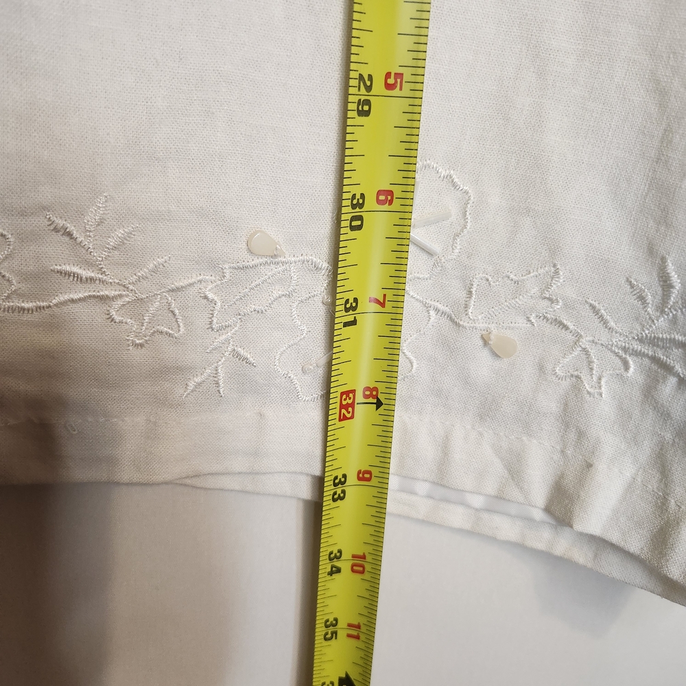 Sag Harbor White Capri Pants With Beaded Hem Detail. Lined. Linen. Plus Size 2X - Picture 10 of 11